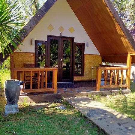 Tunai Cottages Gili Meno Luaran gambar