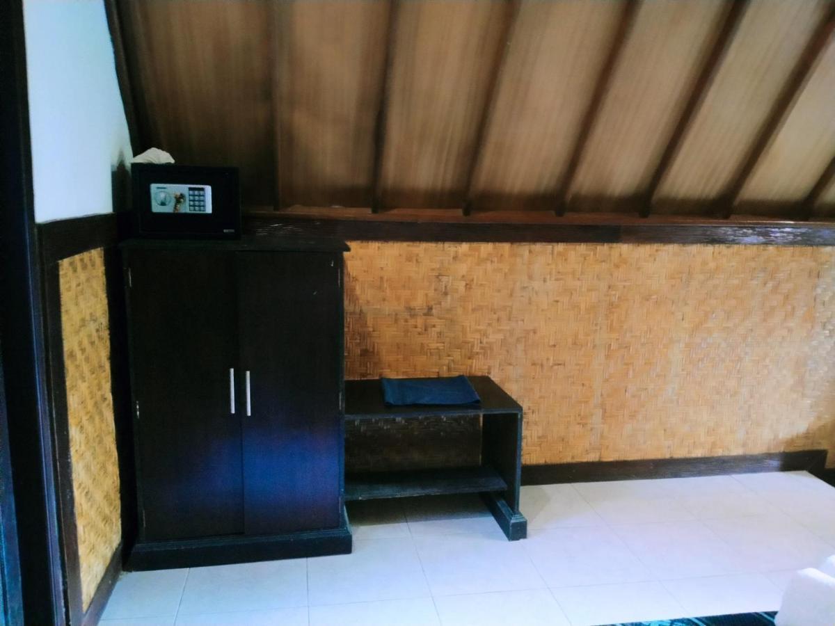 Tunai Cottages Gili Meno Luaran gambar