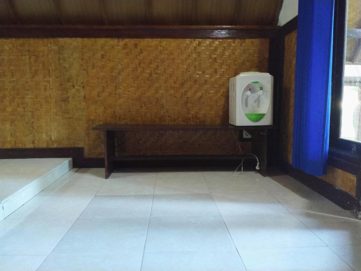 Tunai Cottages Gili Meno Luaran gambar