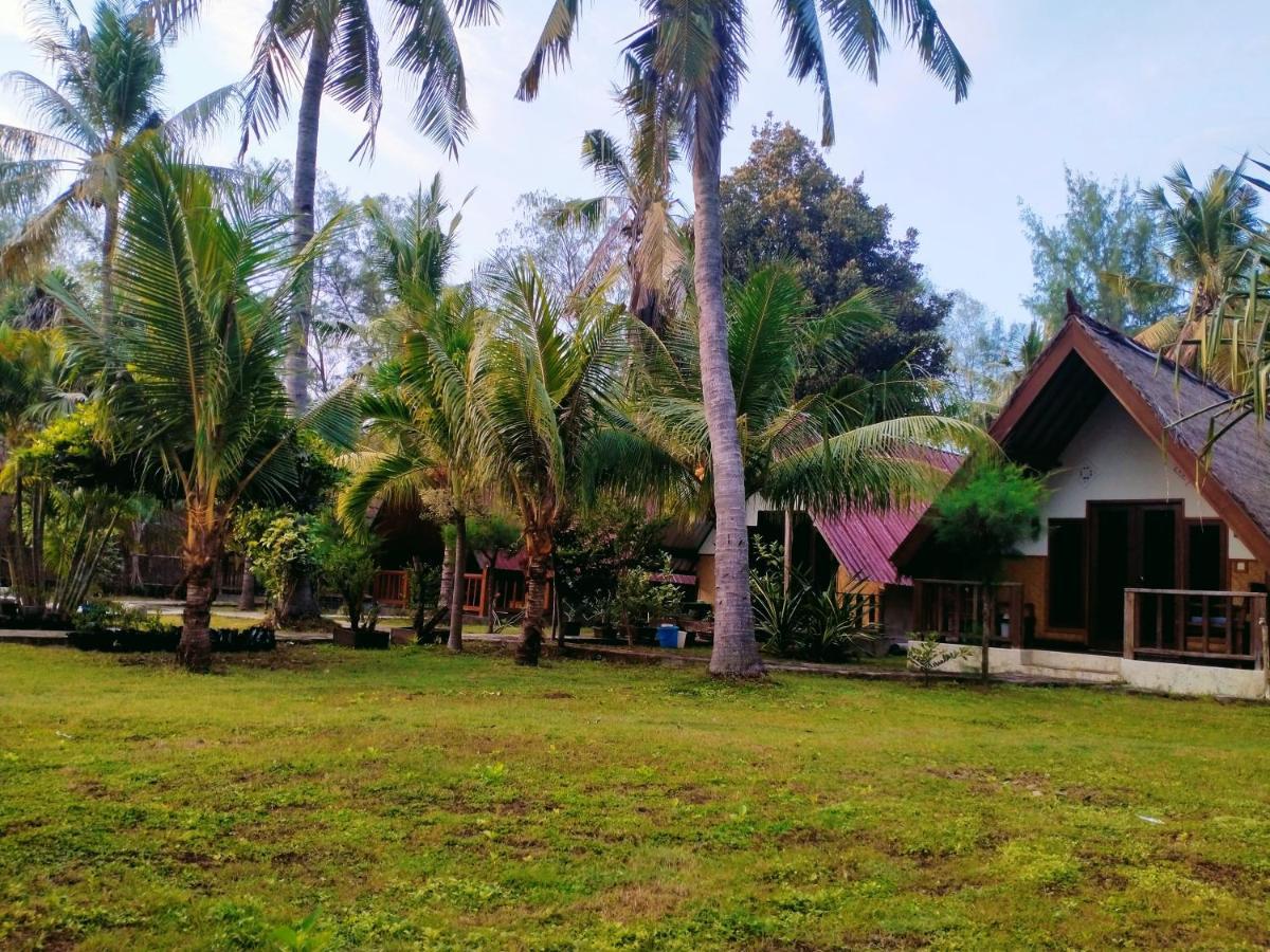 Tunai Cottages Gili Meno Luaran gambar
