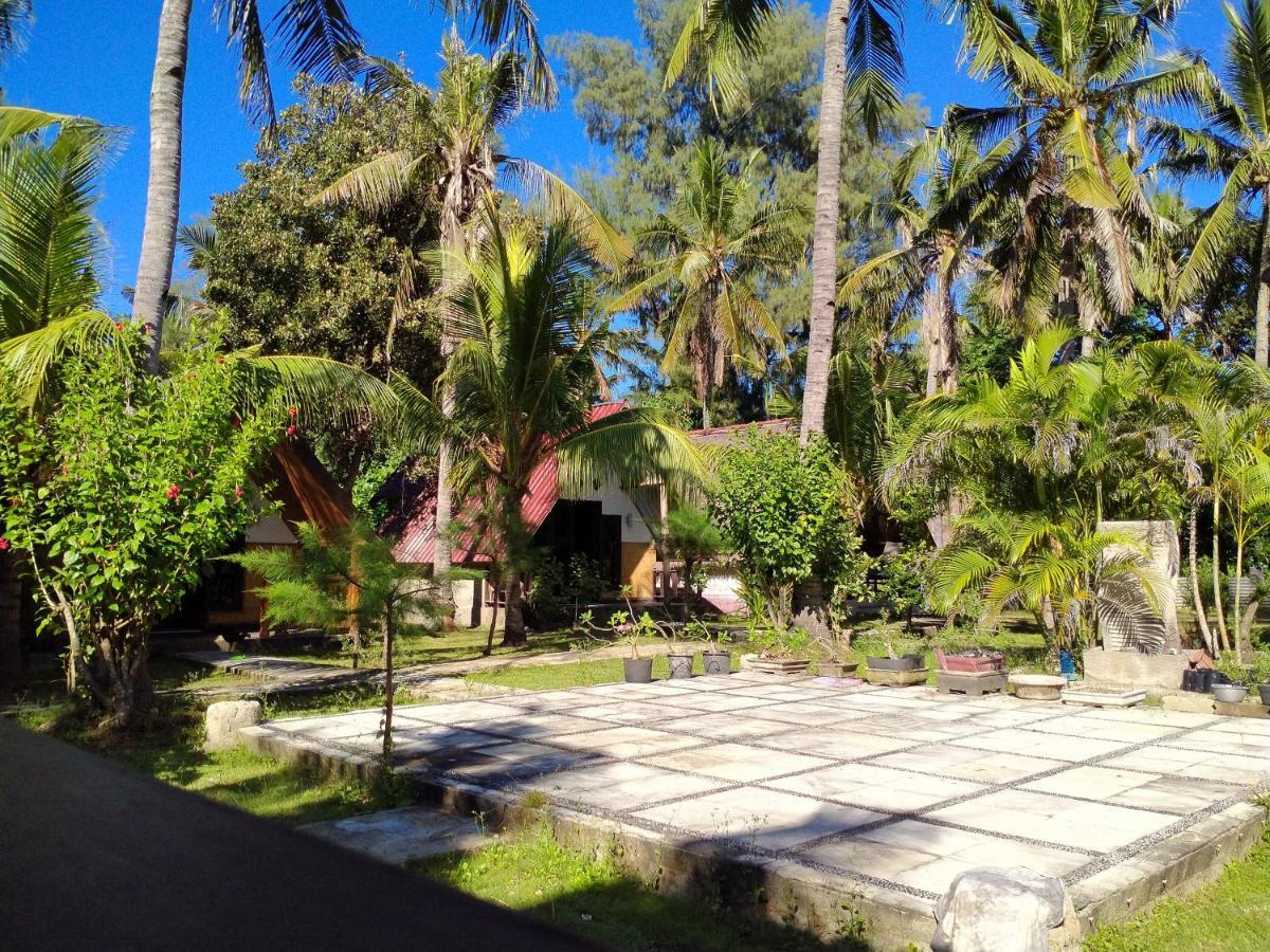 Tunai Cottages Gili Meno Luaran gambar