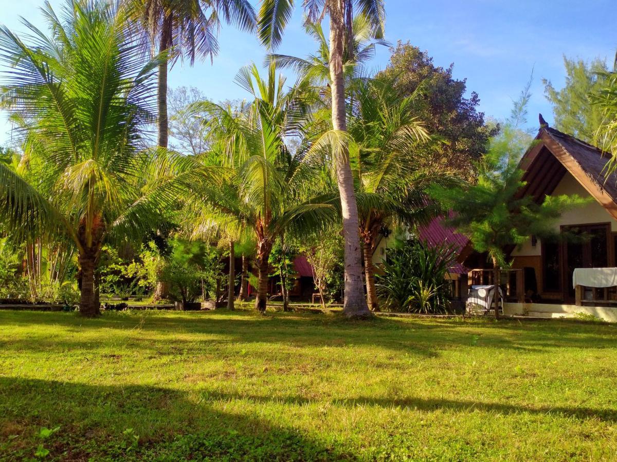 Tunai Cottages Gili Meno Luaran gambar